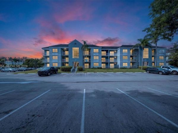 8540 SW 212th St, Unit 202, Cutler Bay, FL 33189