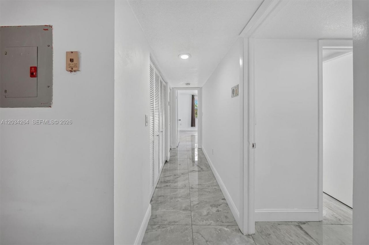 8540 SW 212th St, Unit 202, Cutler Bay, FL 33189 Photo