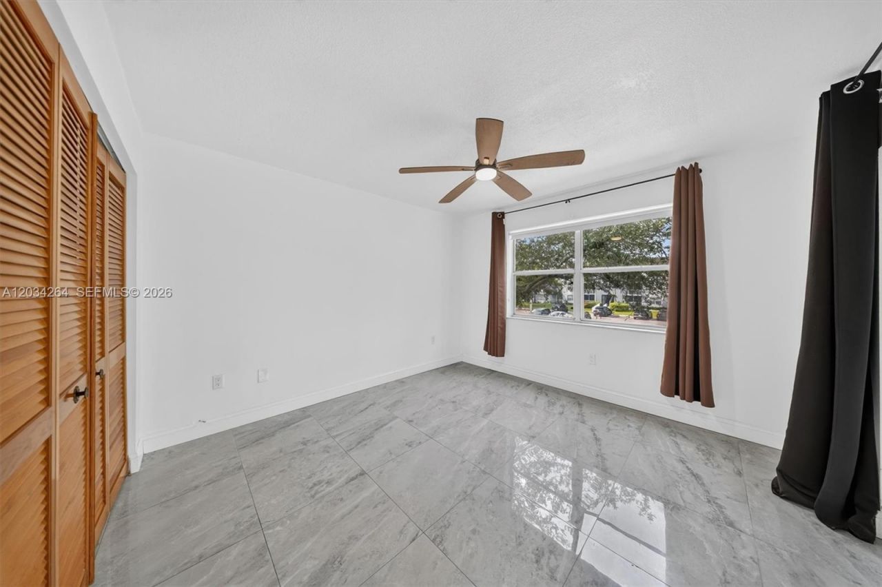 8540 SW 212th St, Unit 202, Cutler Bay, FL 33189 Photo