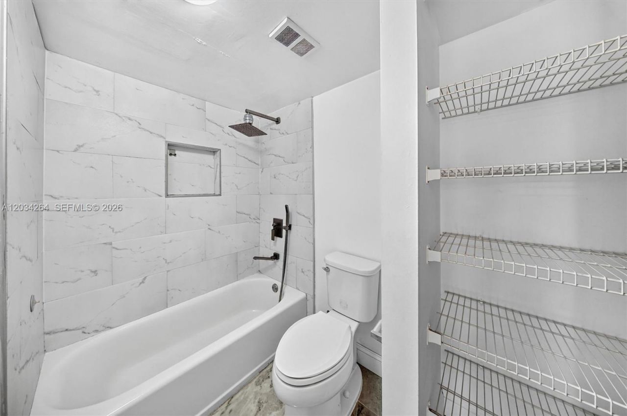 8540 SW 212th St, Unit 202, Cutler Bay, FL 33189 Photo