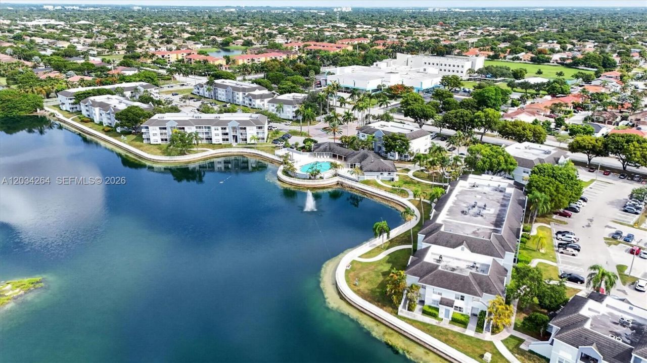 8540 SW 212th St, Unit 202, Cutler Bay, FL 33189 Photo