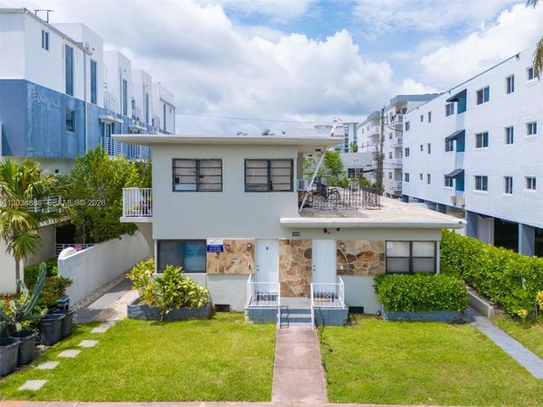 1980 Biarritz Dr , Miami Beach, FL 33141