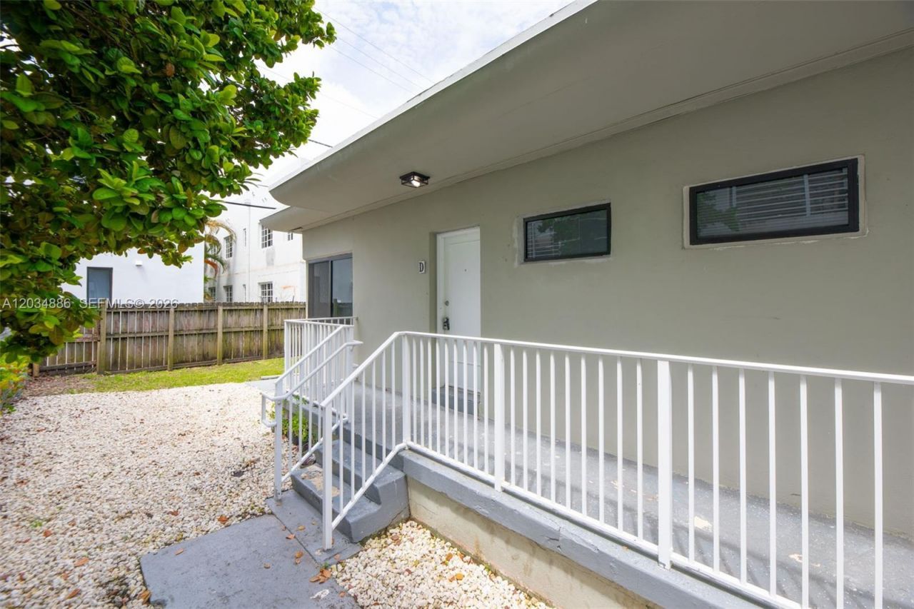 1980 Biarritz Dr , Miami Beach, FL 33141 Photo