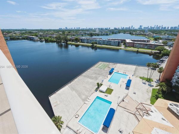 1301 NE Miami Gardens Dr, Unit 1515W, Miami, FL 33179