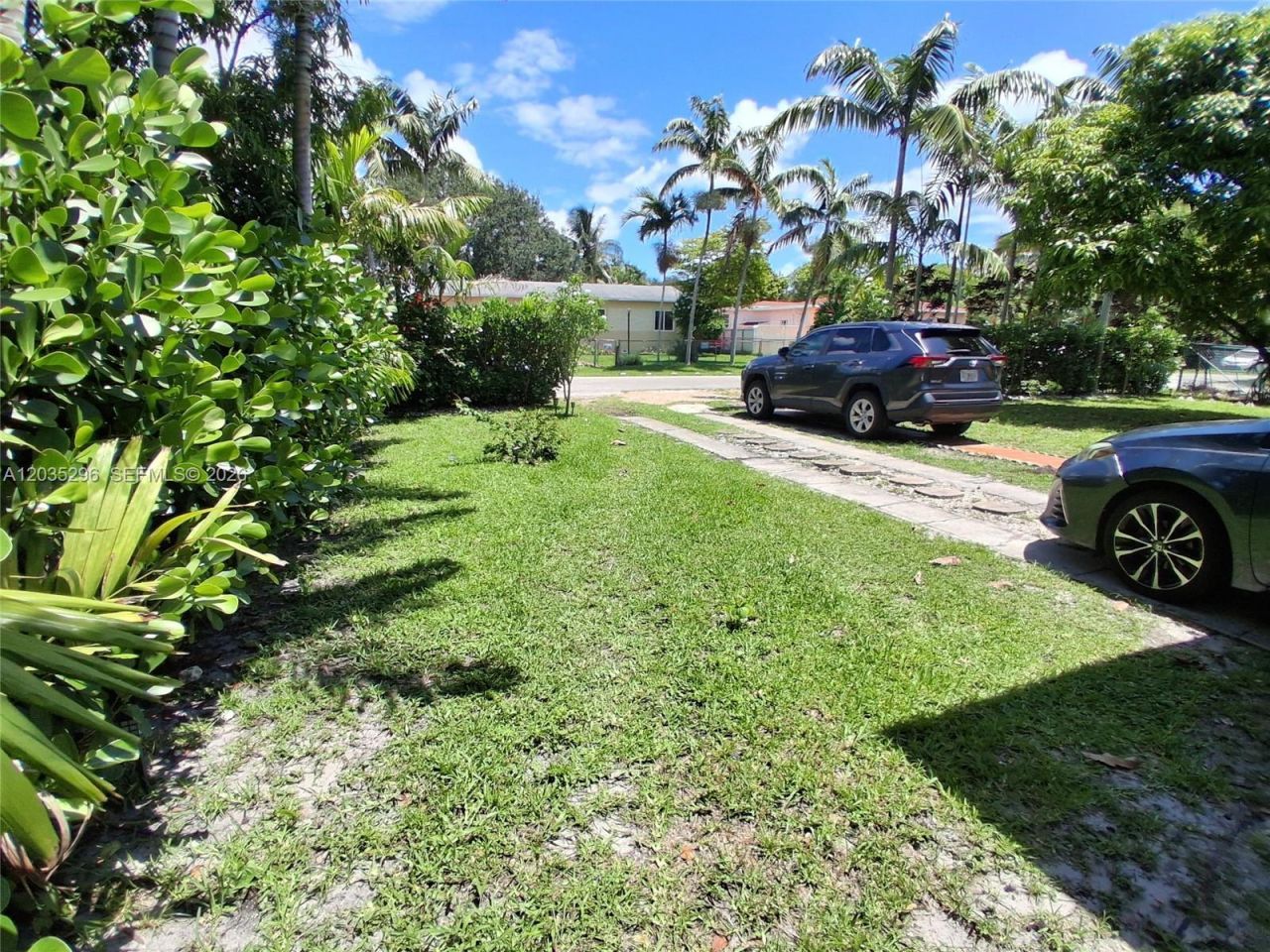 220 NW 150th St, Miami, FL 33168 Photo
