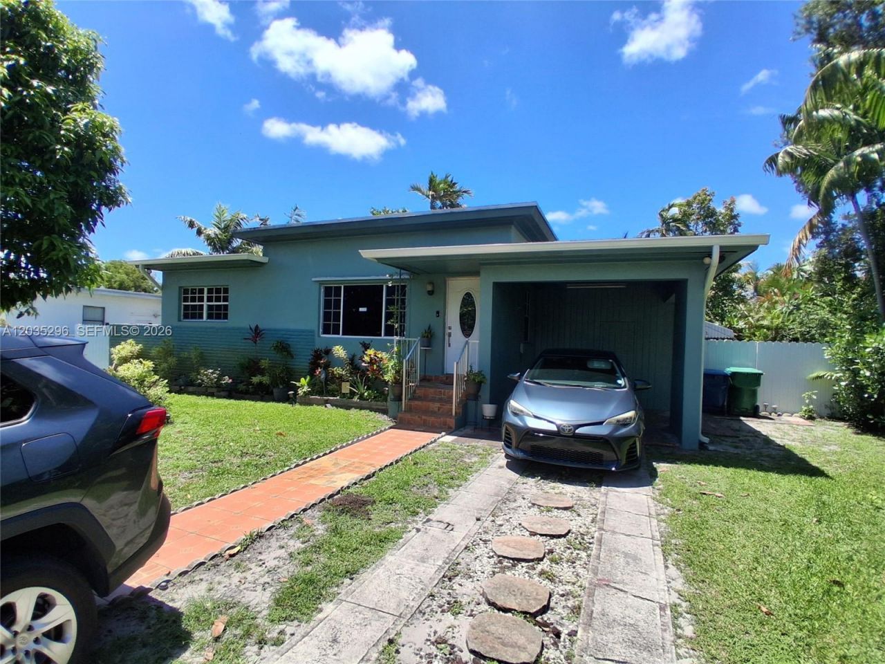 220 NW 150th St, Miami, FL 33168 Photo