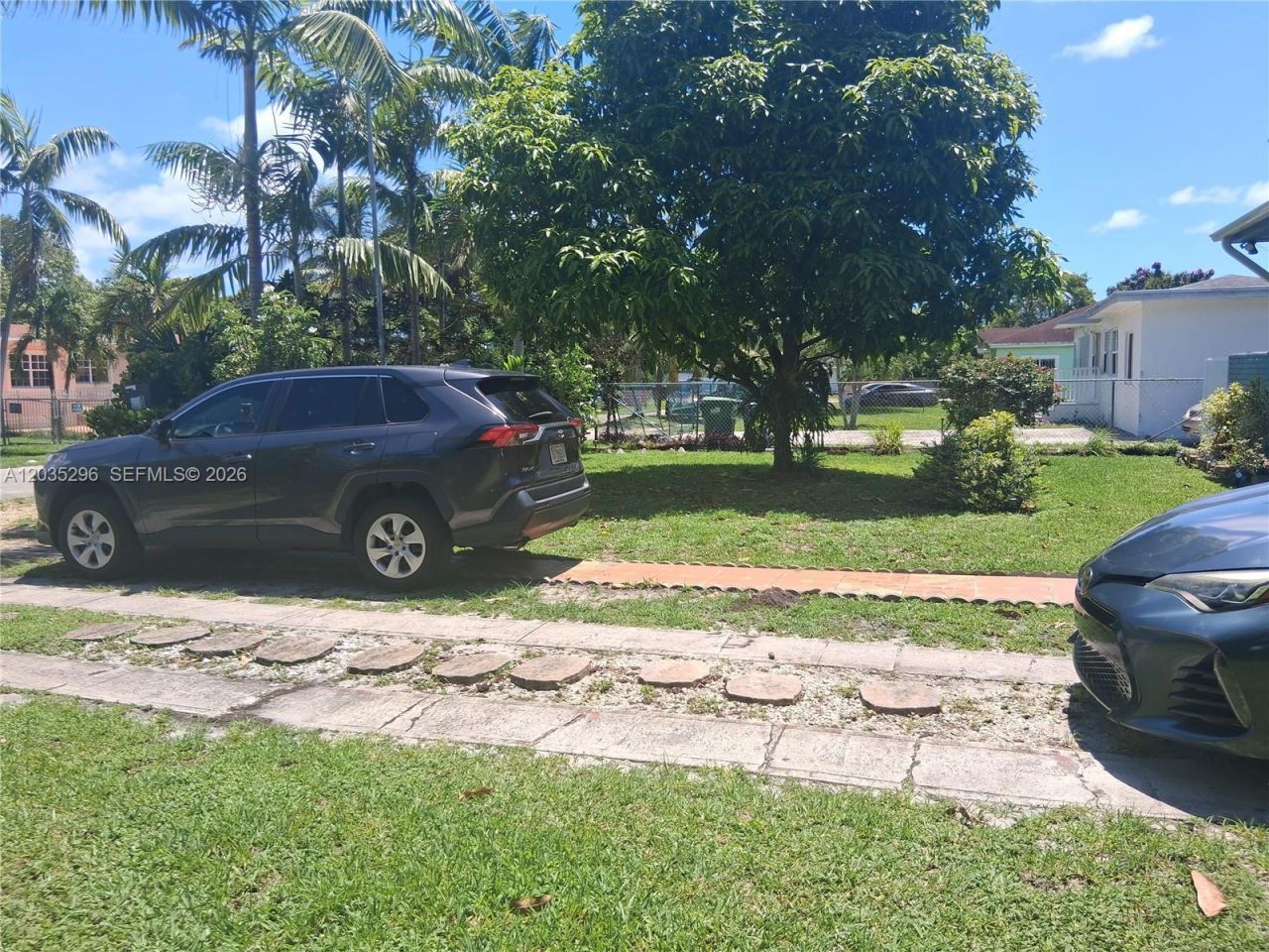 220 NW 150th St, Miami, FL 33168 Photo