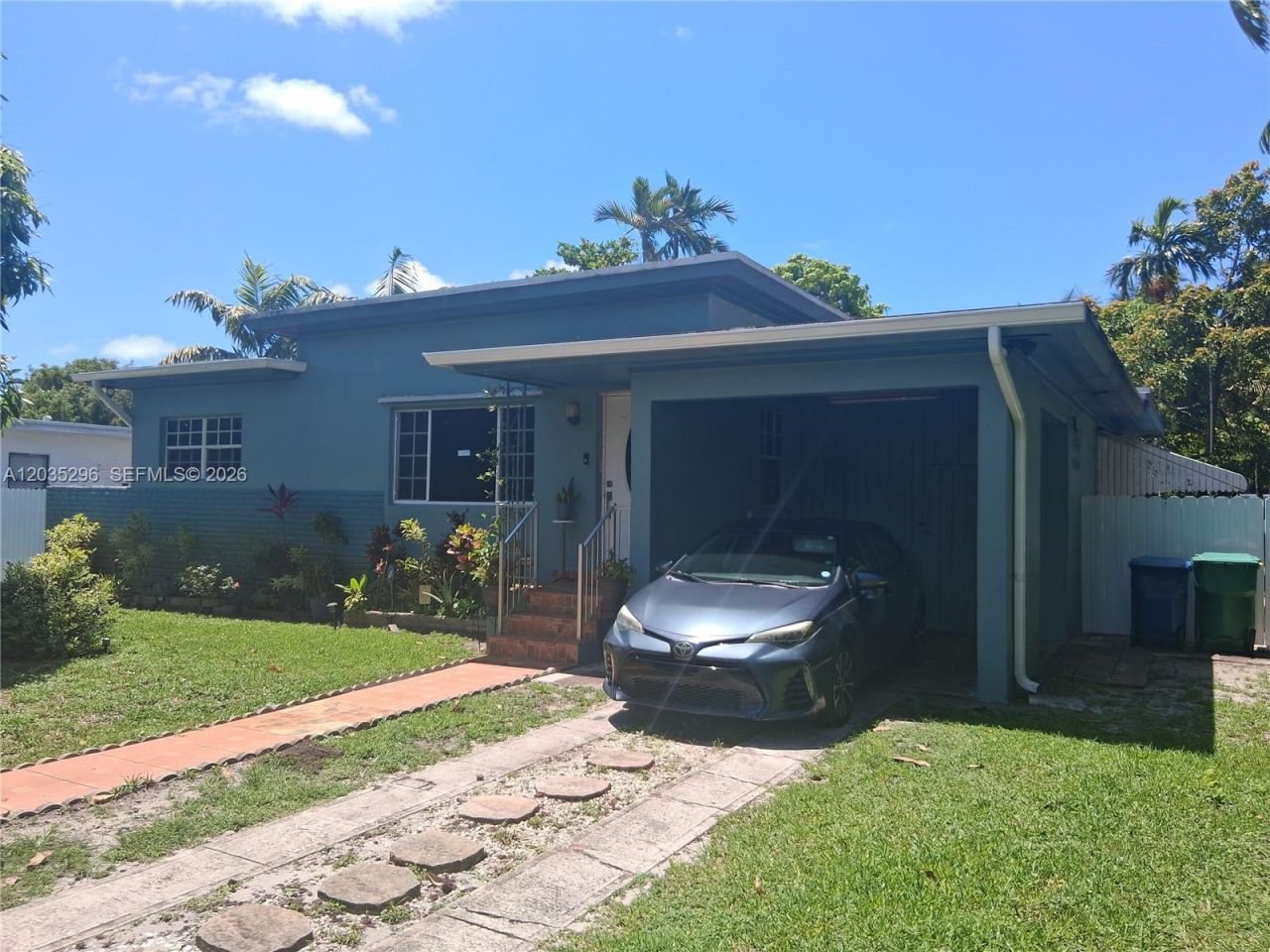 220 NW 150th St, Miami, FL 33168 Photo