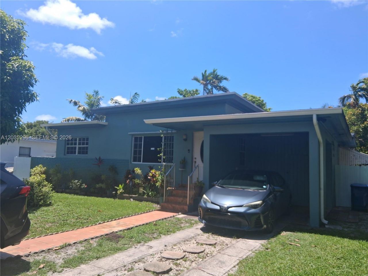 220 NW 150th St, Miami, FL 33168 Photo