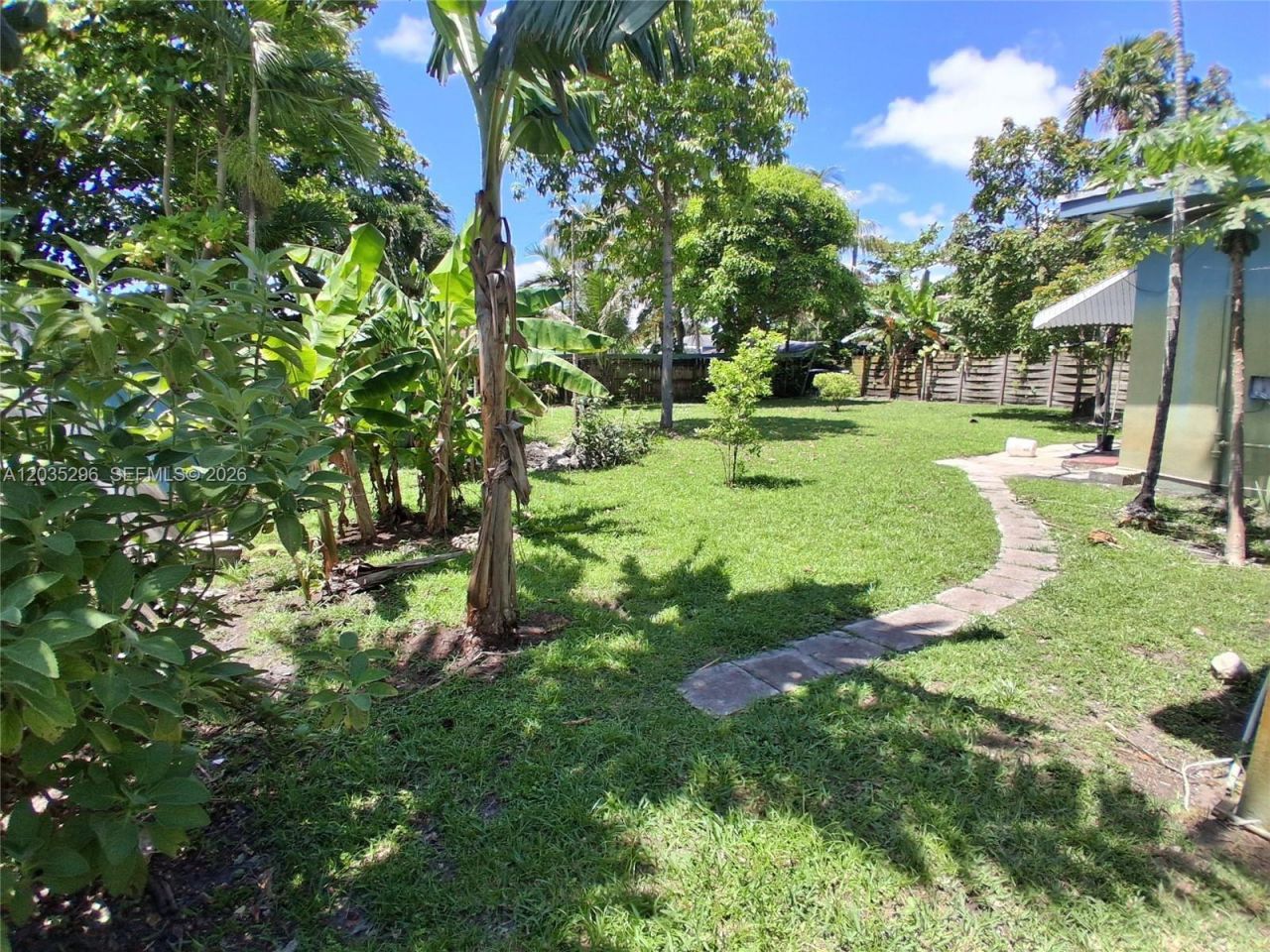220 NW 150th St, Miami, FL 33168 Photo