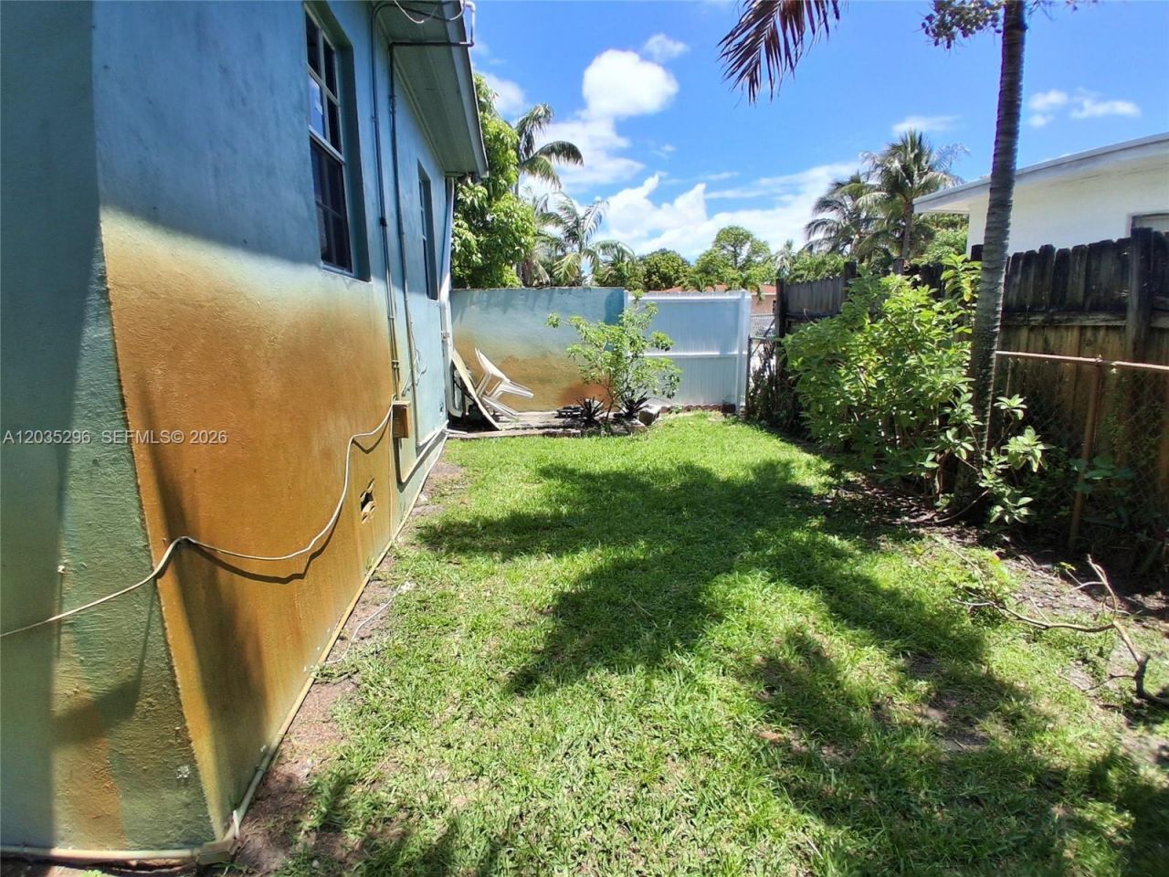 220 NW 150th St, Miami, FL 33168 Photo