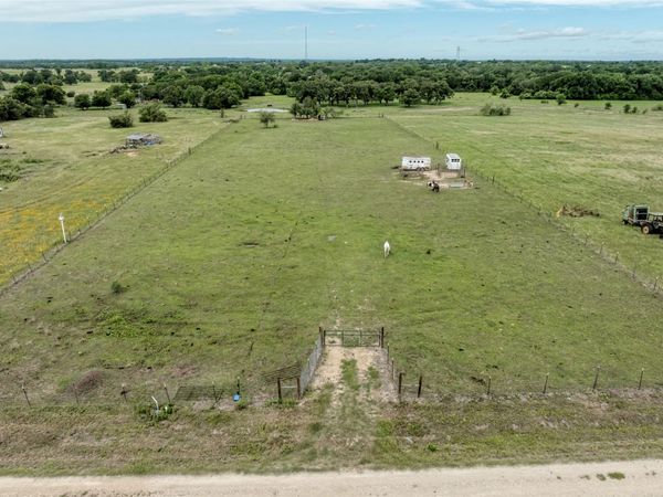 921 9th ST, Lexington, TX 78947