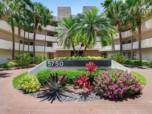 5750 Camino Del Sol, Unit 201, Boca Raton, FL 33433