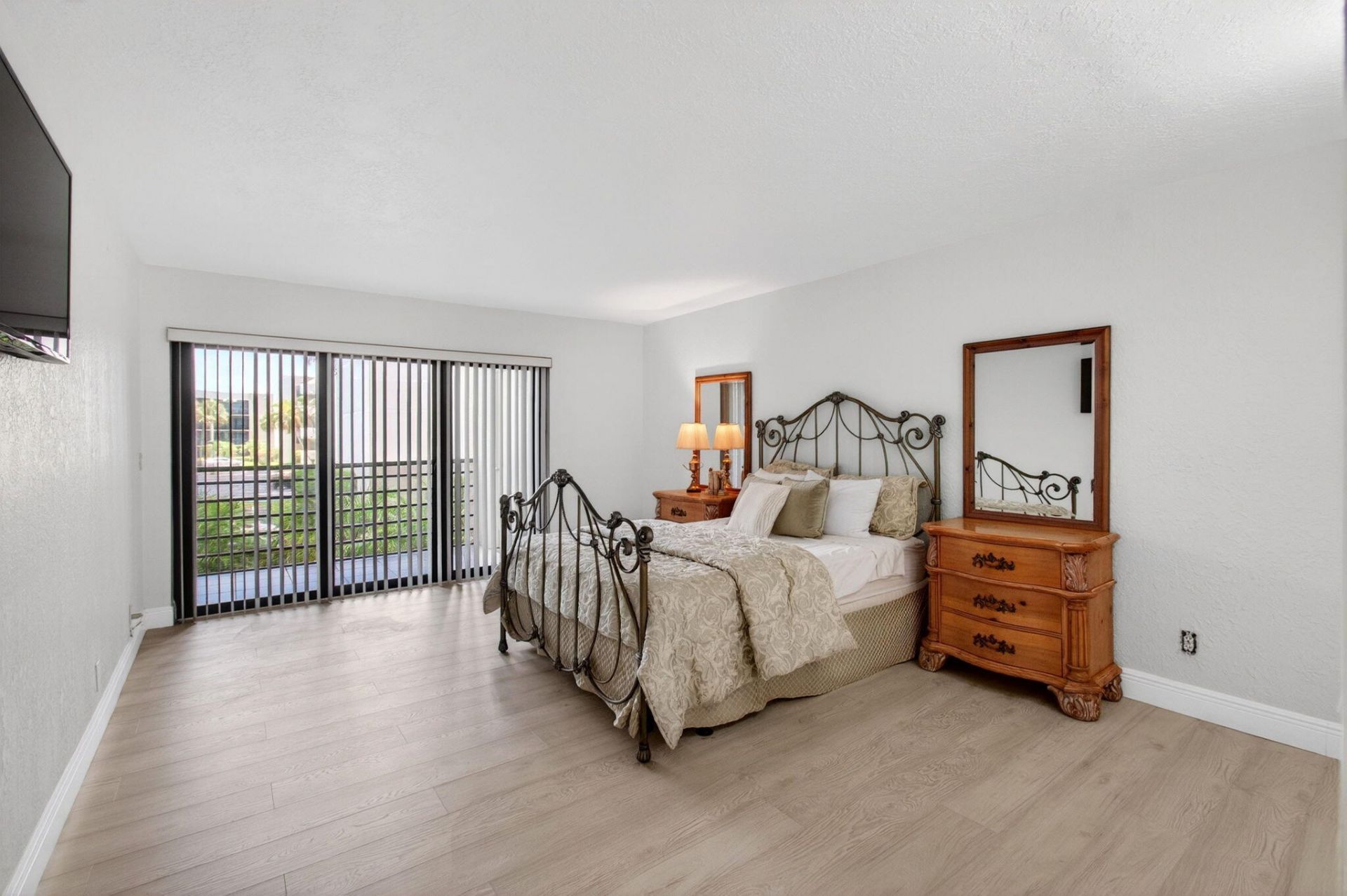 5750 Camino Del Sol, Unit 201, Boca Raton, FL 33433 Photo