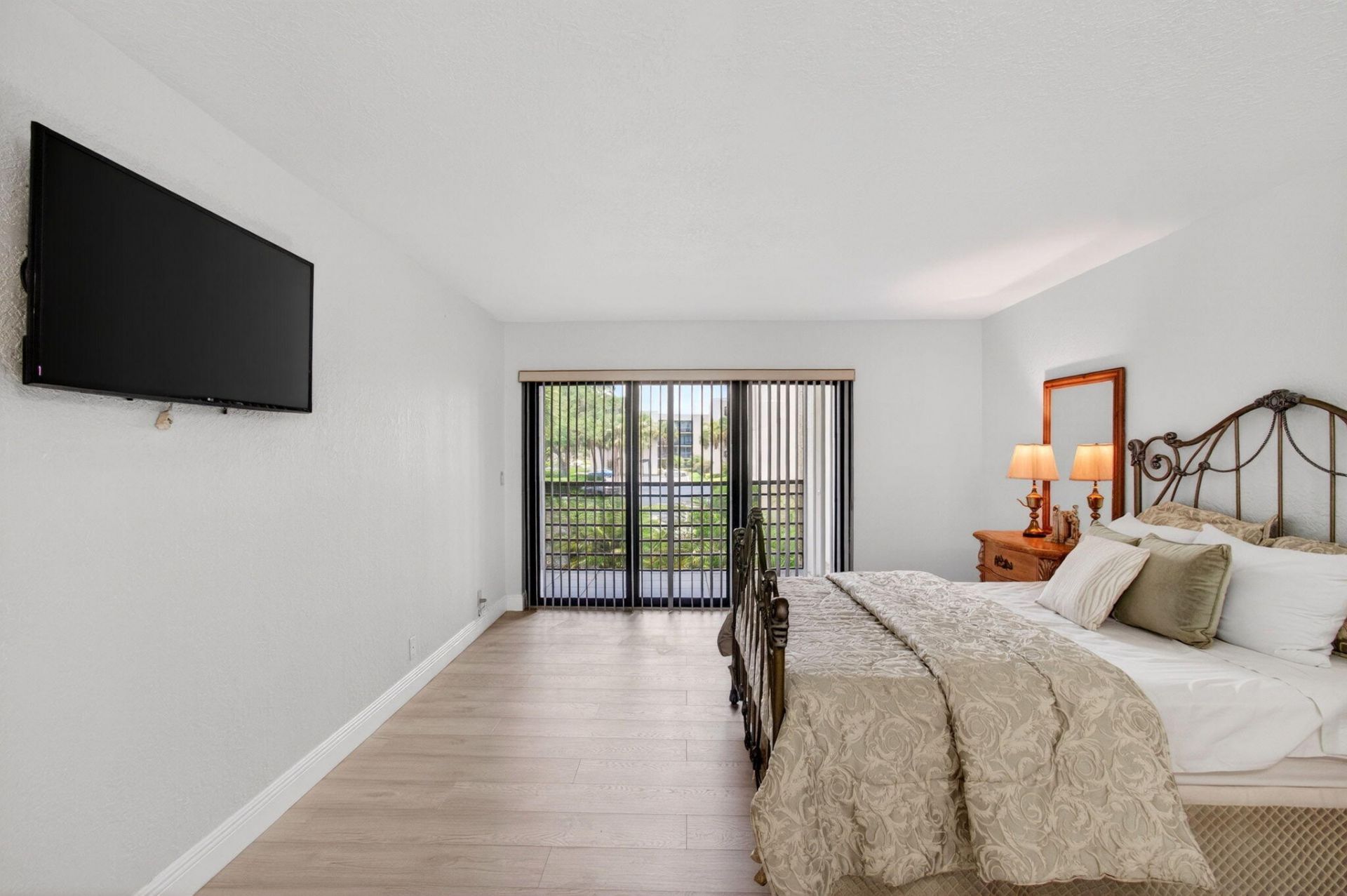 5750 Camino Del Sol, Unit 201, Boca Raton, FL 33433 Photo