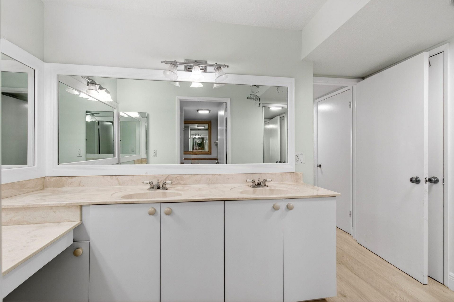 5750 Camino Del Sol, Unit 201, Boca Raton, FL 33433 Photo