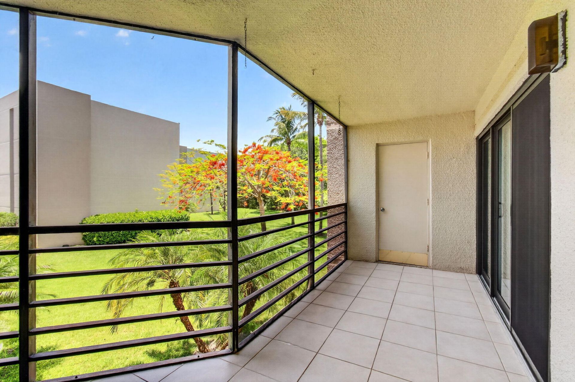 5750 Camino Del Sol, Unit 201, Boca Raton, FL 33433 Photo