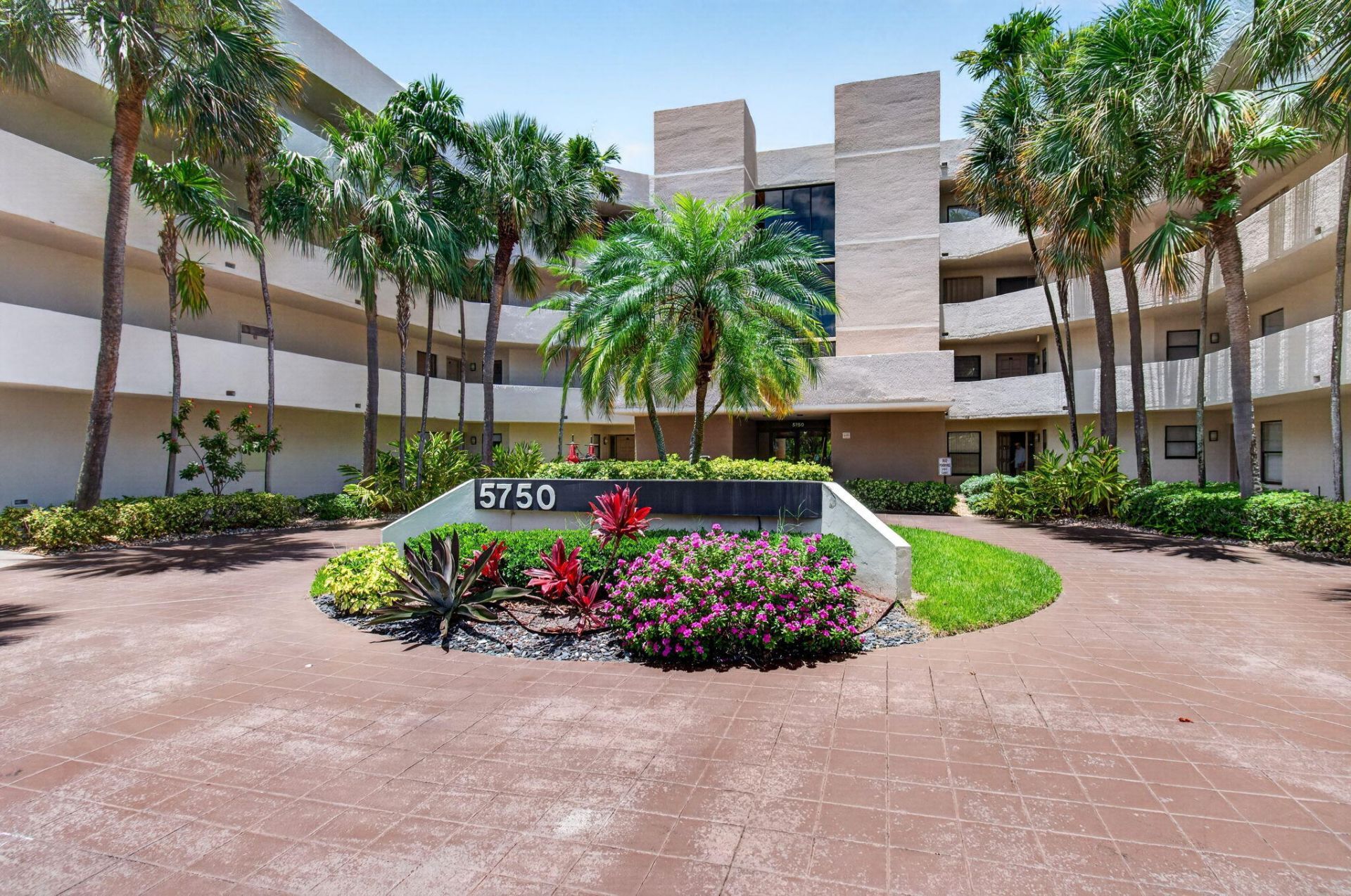 5750 Camino Del Sol, Unit 201, Boca Raton, FL 33433 Photo