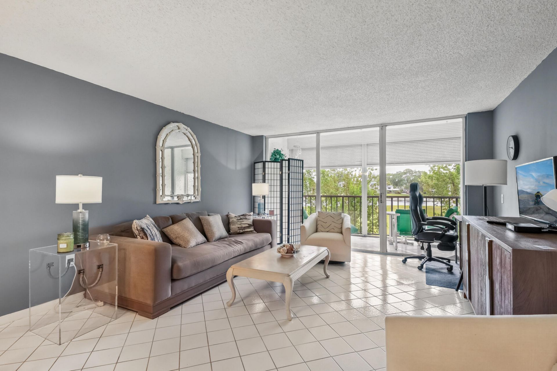 4260 Deste Court, Unit 205, Lake Worth, FL 33467 Photo