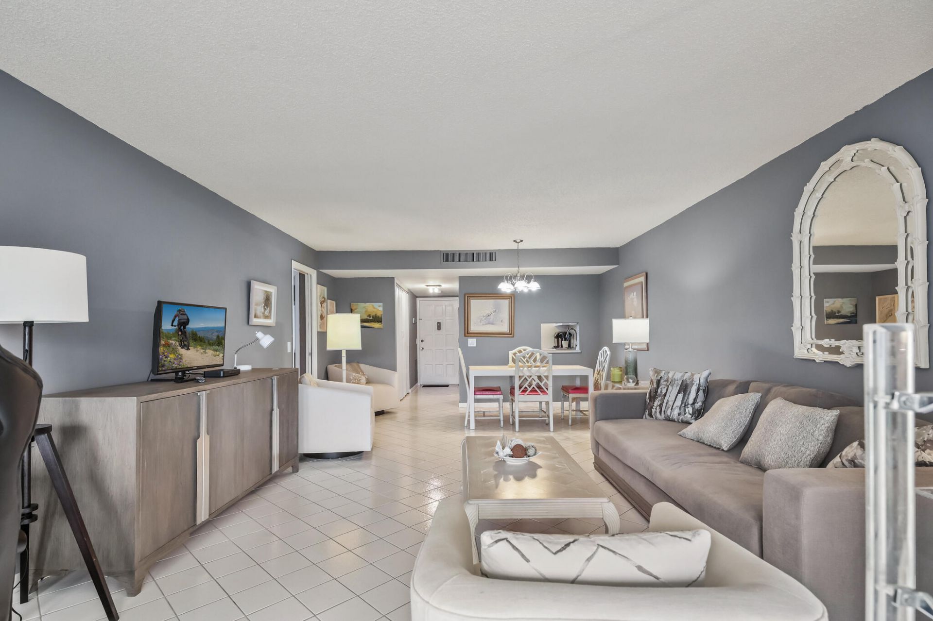 4260 Deste Court, Unit 205, Lake Worth, FL 33467 Photo