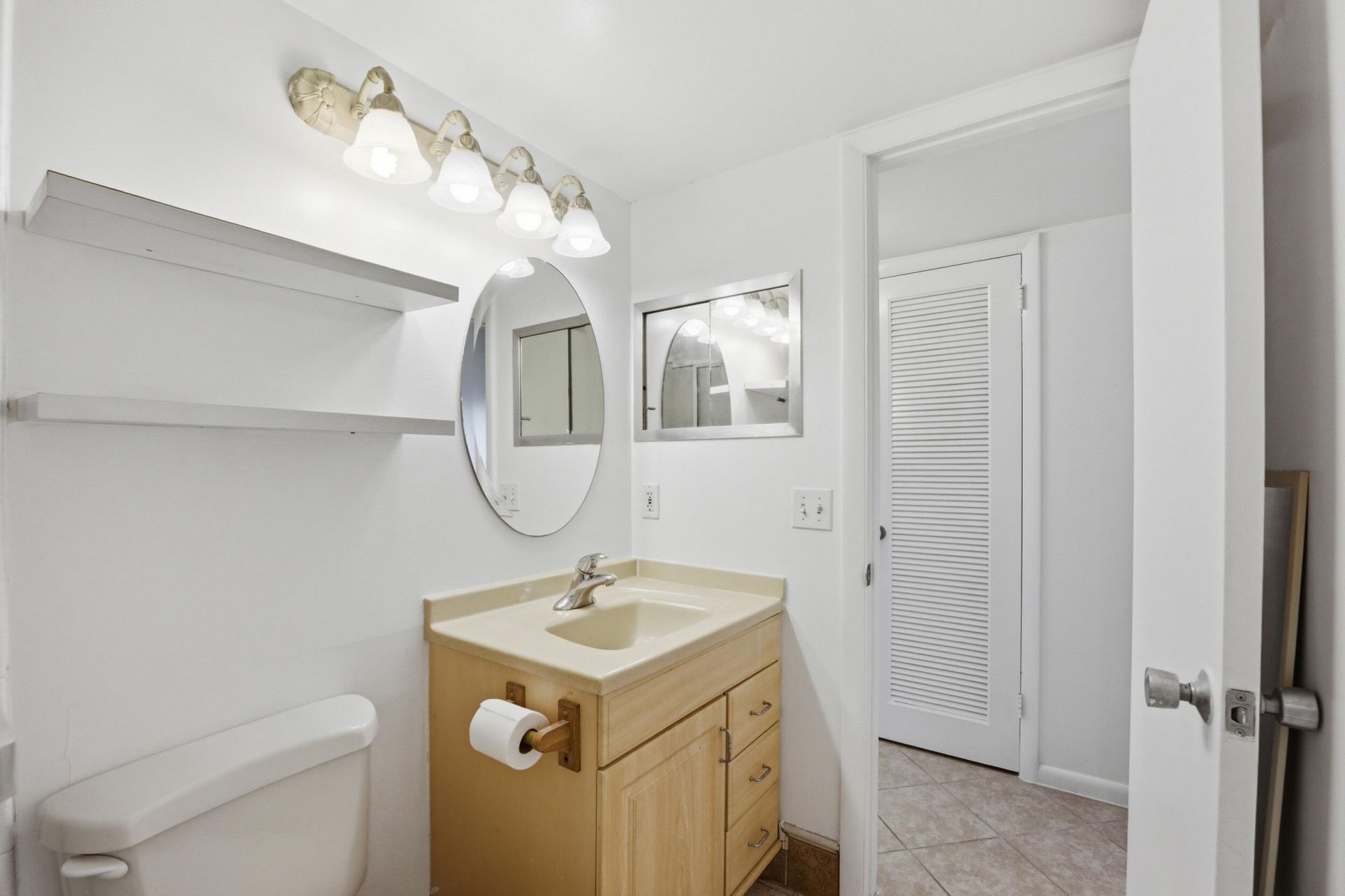98 E Cambridge E, West Palm Beach, FL 33417 Photo