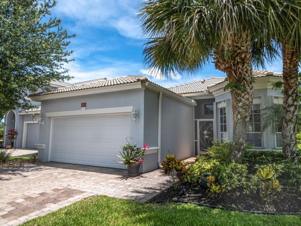 3785 NW Deer Oak Drive, Jensen Beach, FL 34957