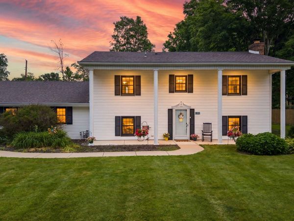 1261 Redbud Drive , Chesterton, IN 46304