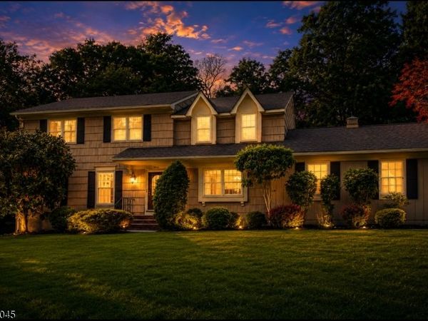 7 Natalie Dr, West Caldwell, NJ 07006