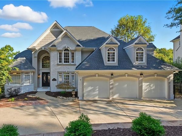 628 Goldpoint Trace, Woodstock, GA 30189