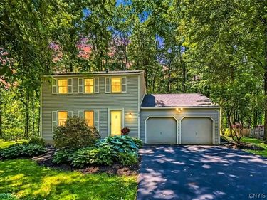 8750 Tallwood Ridge, Baldwinsville, NY 13027