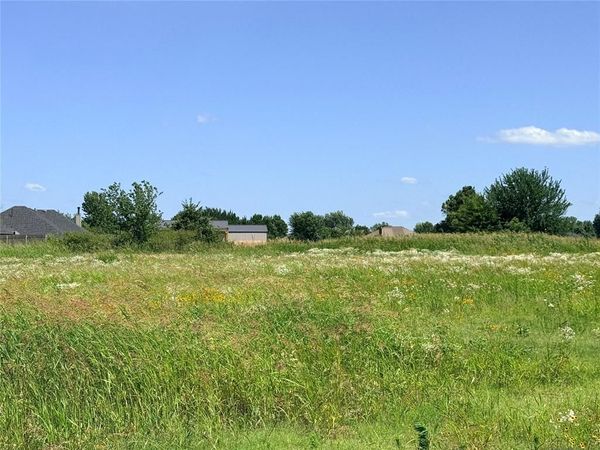 9593 Monterey Drive, Edmond, OK 73025