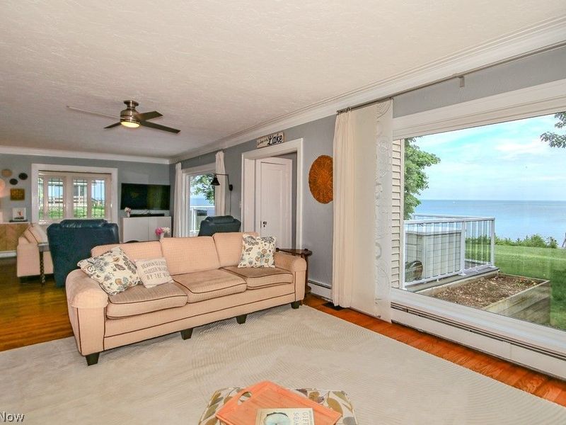 7839 Lake Shore Boulevard, Mentor on the Lake, OH 44060 Photo 6