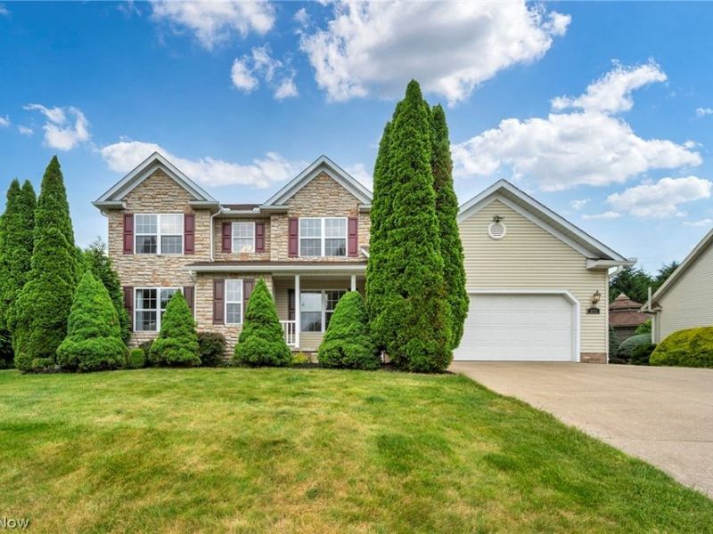 690 River Bend Boulevard, Kent, OH 44240 Photo 2
