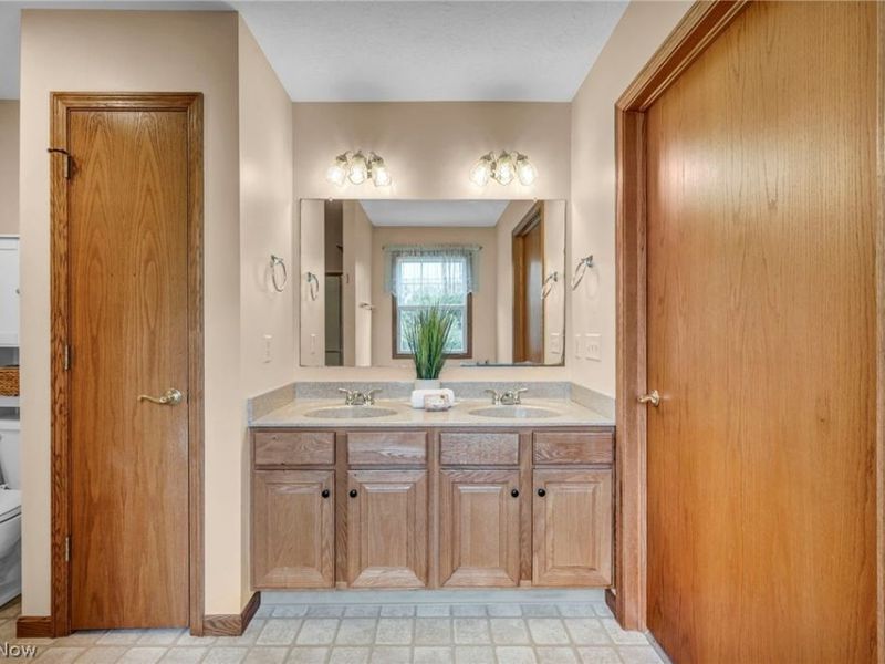 690 River Bend Boulevard, Kent, OH 44240 Photo 24