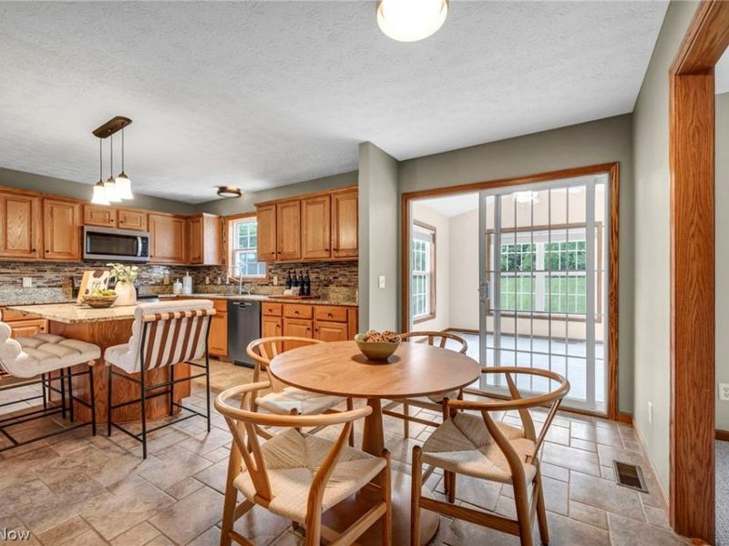 690 River Bend Boulevard, Kent, OH 44240 Photo 9