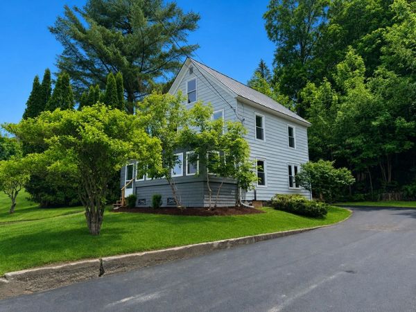 455 Main Street, Newport City, VT 05855