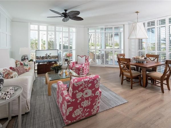 4255 Gulf Shore BLVD N, Unit 207, NAPLES, FL 34103