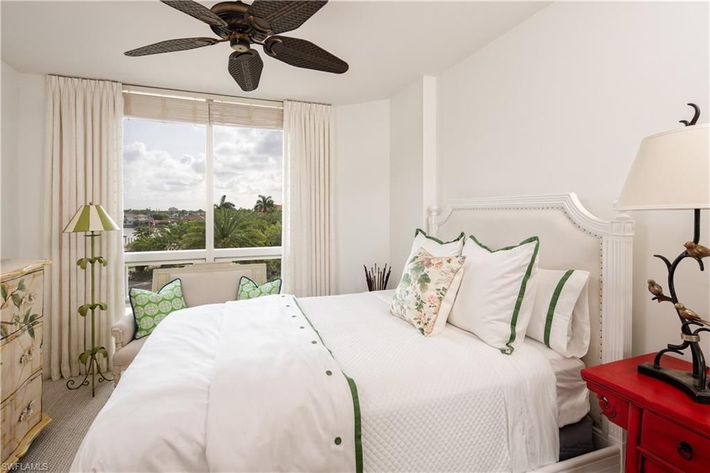 4255 Gulf Shore Blvd N, Unit 207, Naples, FL 34103 Photo