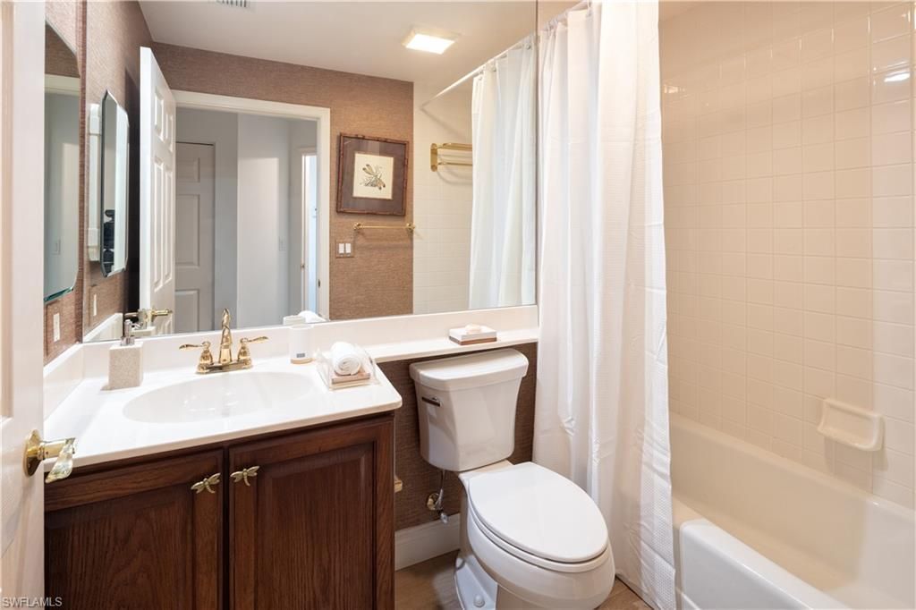 4255 Gulf Shore Blvd N, Unit 207, Naples, FL 34103 Photo