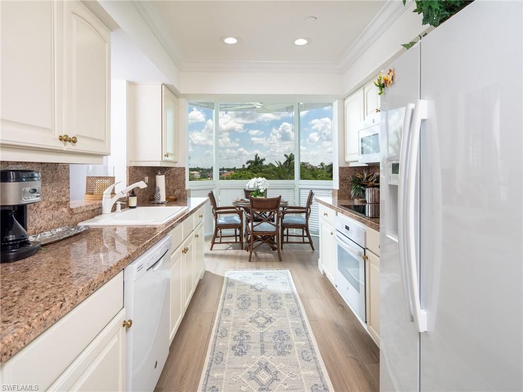 4255 Gulf Shore Blvd N, Unit 207, Naples, FL 34103 Photo