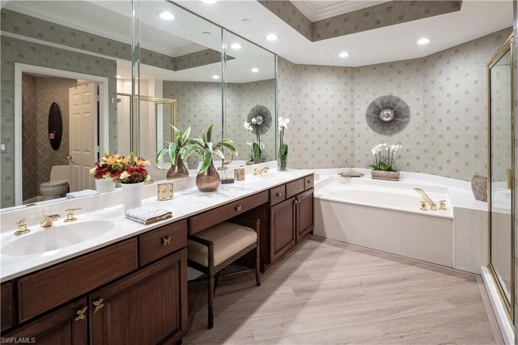 4255 Gulf Shore Blvd N, Unit 207, Naples, FL 34103 Photo