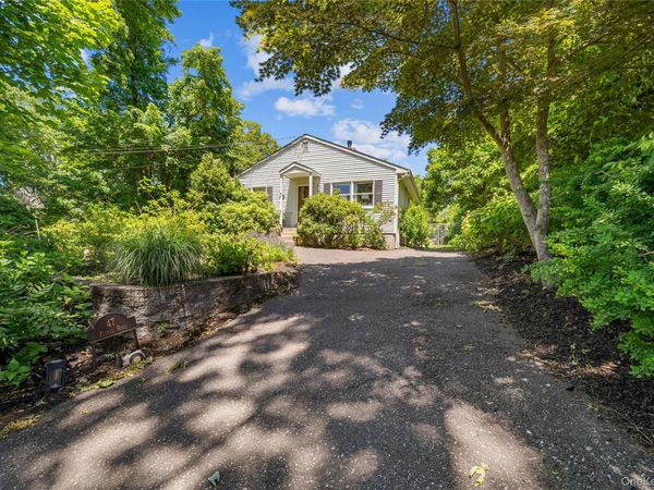 47 Floral Road , Rocky Point, NY 11778