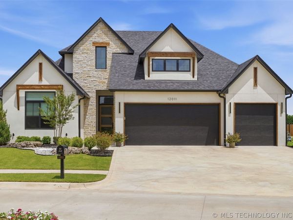 12011 S Vandalia Avenue, Tulsa, OK 74137