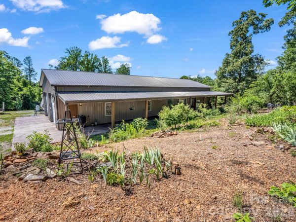 372 Horn Bottom Road , Forest City, NC 28043