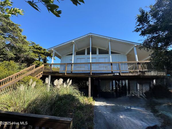 102 Lawrence Street, Emerald Isle, NC 28594