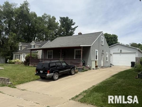 805 SPRING Street, Washington, IL 61571