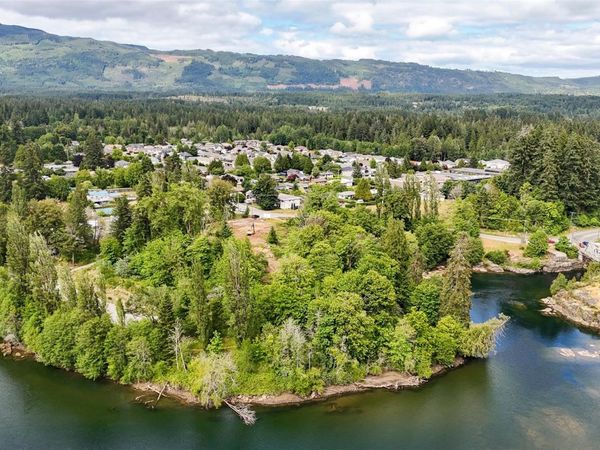 5350 Falls St , Port Alberni, BC V9Y 9G3