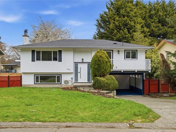 4391 Elnido Cres , Saanich, BC V8N 5G8