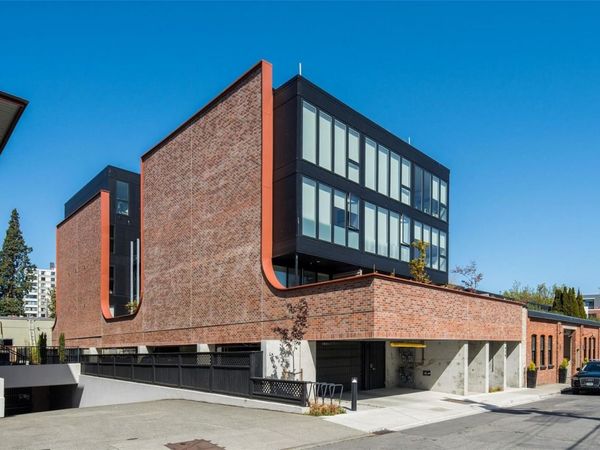 430 Parry St , Unit #205, Victoria, BC V8V 2H7