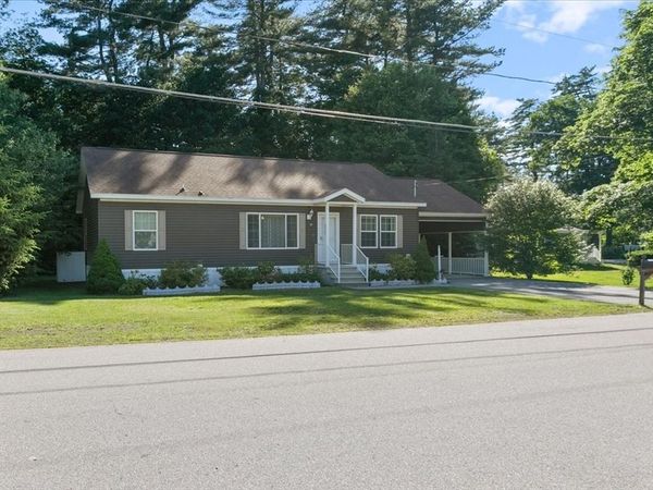 25 Ridgefield Dr., Nashua, NH 03062